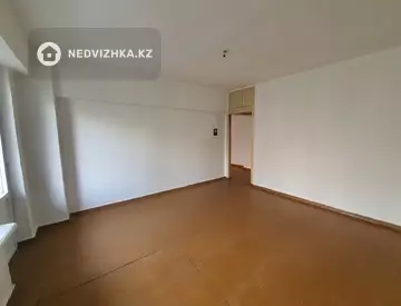 2-комнатная квартира, этаж 2 из 8, 72 м²