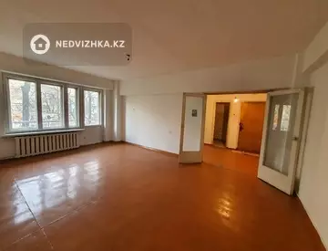 2-комнатная квартира, этаж 2 из 8, 72 м²