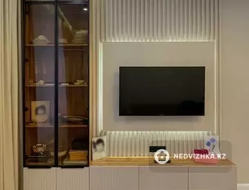 3-комнатная квартира, этаж 2 из 12, 80 м²