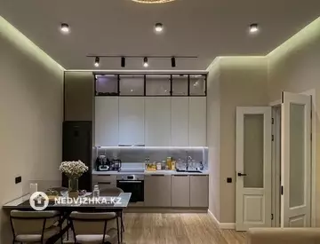 3-комнатная квартира, этаж 2 из 12, 80 м²