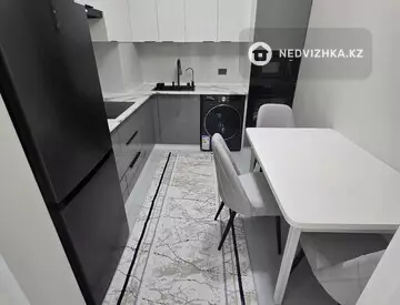 2-комнатная квартира, этаж 7 из 16, 56 м², Посуточно