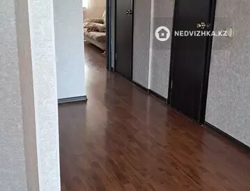 2-комнатная квартира, этаж 4 из 5, 55 м²