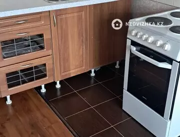 2-комнатная квартира, этаж 4 из 5, 55 м²