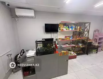 Магазин, этаж 1 из 5, 80 м²