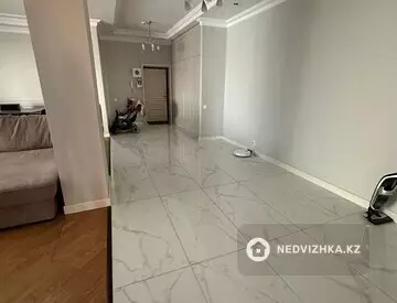 3-комнатная квартира, этаж 7 из 20, 170 м², На длительный срок