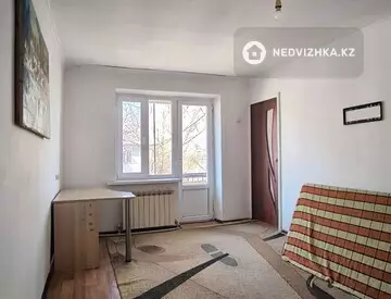 3-комнатная квартира, этаж 4 из 4, 50 м²