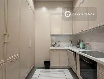 3-комнатная квартира, этаж 5 из 7, 121 м²