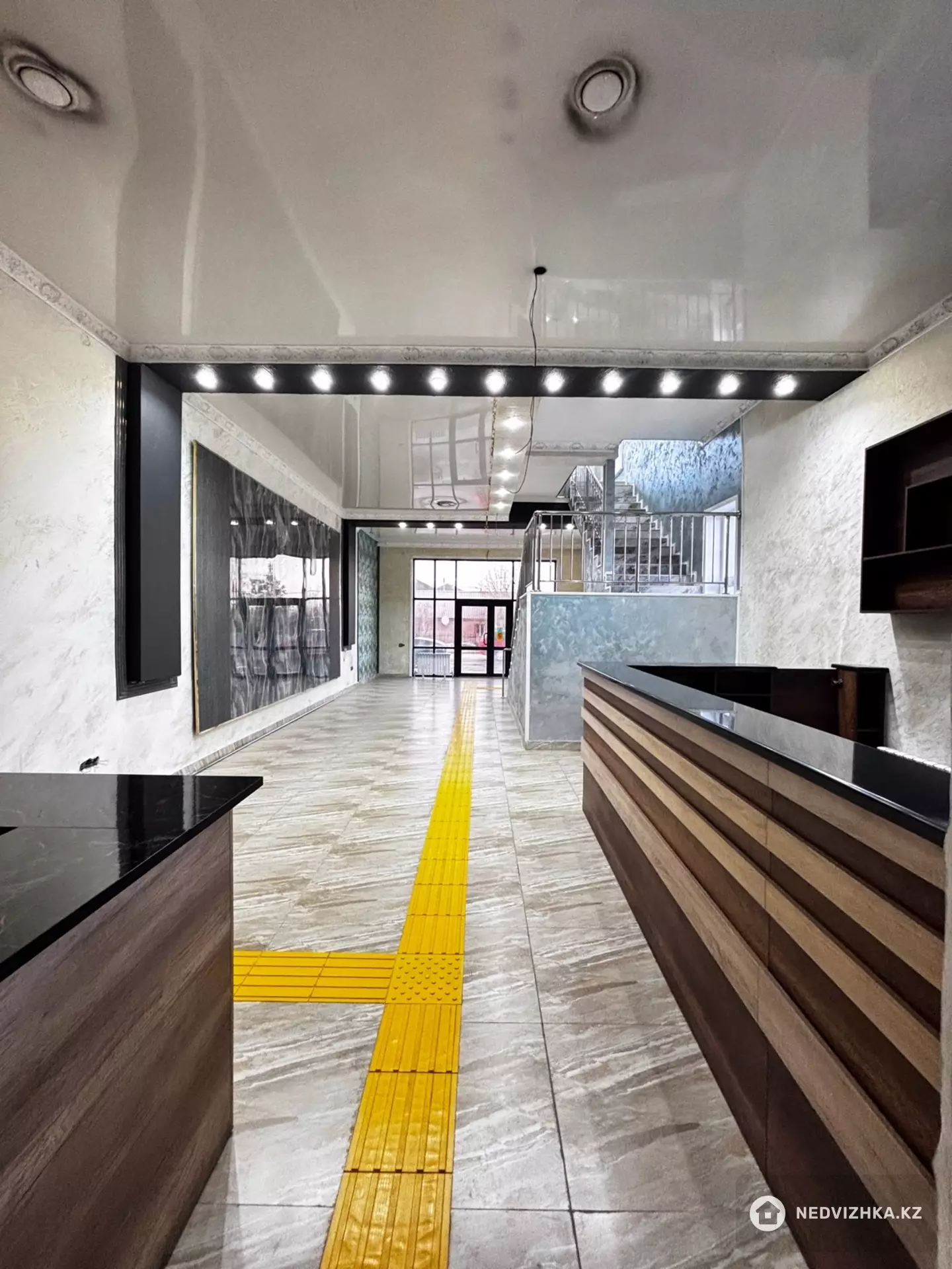 1000 м², Помещение, этаж 2 из 2, 1 000 м², На длительный срок, изображение - 1