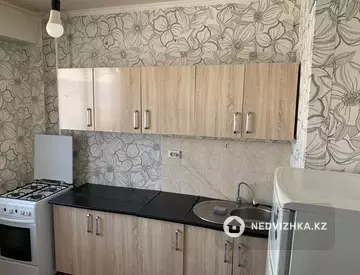 1-комнатная квартира, этаж 8 из 9, 40 м²