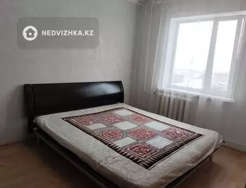 4-комнатная квартира, этаж 8 из 9, 77 м²