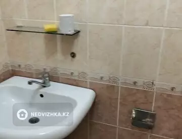 2-комнатная квартира, этаж 3 из 5, 70 м²