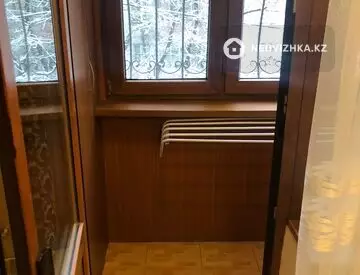 3-комнатная квартира, этаж 2 из 5, 63 м²