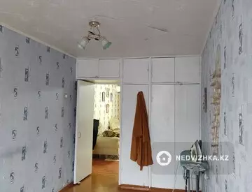 3-комнатная квартира, этаж 4 из 5, 59 м²