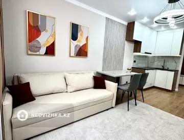 2-комнатная квартира, этаж 3 из 9, 40 м²