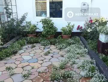 5-комнатный дом, 5.4 соток, 212 м²