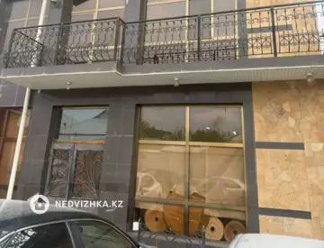 2-комнатная квартира, этаж 1 из 2, 300 м², На длительный срок