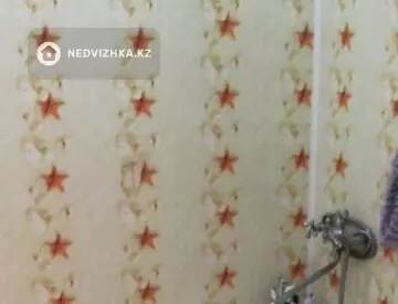 2-комнатная квартира, этаж 1 из 5, 42 м²