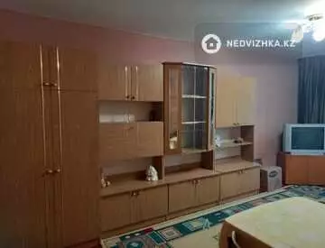 1-комнатная квартира, этаж 3 из 4, 33 м², На длительный срок
