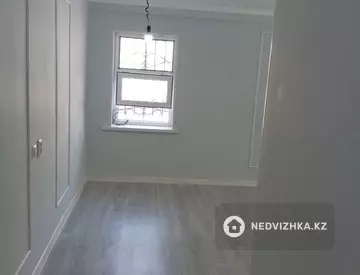 1-комнатная квартира, этаж 1 из 4, 37 м²