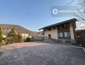 4-комнатный дом, 15.5 соток, 265 м²