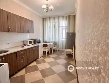 3-комнатная квартира, этаж 8 из 9, 104 м²