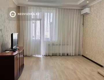 3-комнатная квартира, этаж 8 из 9, 104 м²