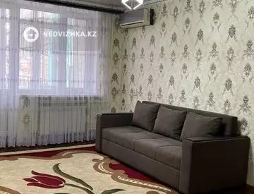 2-комнатная квартира, этаж 4 из 5, 49 м²