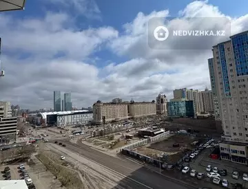 1-комнатная квартира, этаж 10 из 10, 40 м², На длительный срок