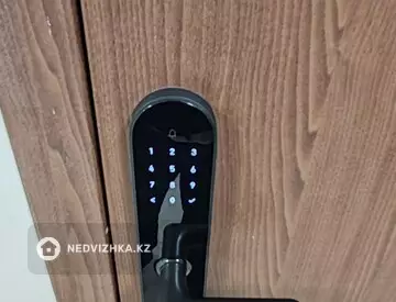 2-комнатная квартира, этаж 5 из 12, 51 м², На длительный срок