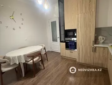 2-комнатная квартира, этаж 9 из 12, 74 м²