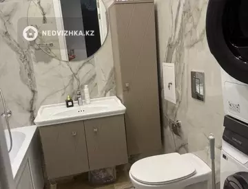 2-комнатная квартира, этаж 9 из 12, 74 м²