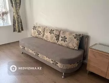 3-комнатная квартира, этаж 1 из 5, 68 м², На длительный срок