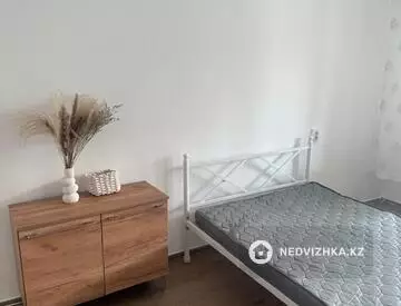 3-комнатная квартира, этаж 1 из 5, 68 м², На длительный срок