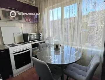 1-комнатная квартира, этаж 3 из 5, 36 м²