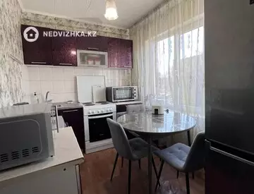1-комнатная квартира, этаж 3 из 5, 36 м²