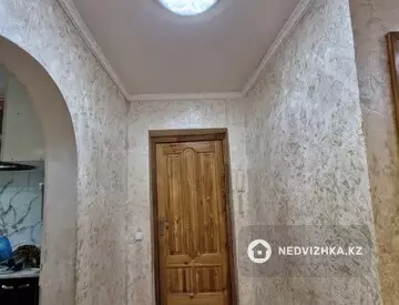 3-комнатная квартира, этаж 3 из 3, 38 м²