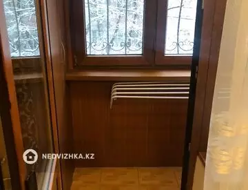 3-комнатная квартира, этаж 2 из 5, 63 м²