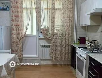 1-комнатная квартира, этаж 3 из 4, 60 м²