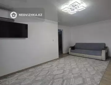 4-комнатная квартира, этаж 2 из 5, 62 м²