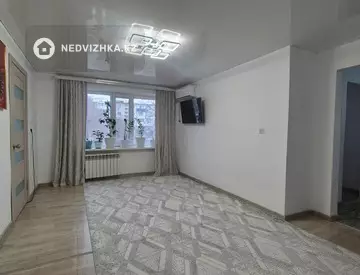 4-комнатная квартира, этаж 2 из 5, 62 м²