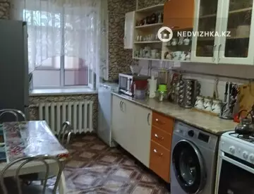 2-комнатная квартира, этаж 1 из 10, 60 м²