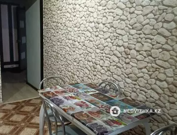 2-комнатная квартира, этаж 1 из 10, 60 м²