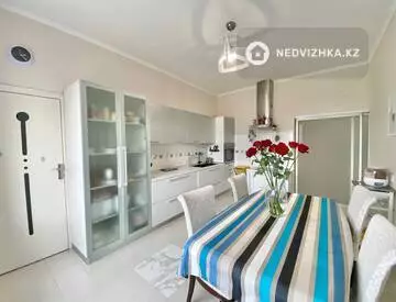 3-комнатная квартира, этаж 5 из 6, 130 м²