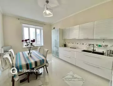 3-комнатная квартира, этаж 5 из 6, 130 м²