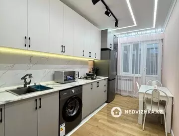 1-комнатная квартира, этаж 3 из 5, 42 м², Посуточно