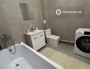 2-комнатная квартира, этаж 4 из 12, 65 м²