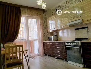 1-комнатная квартира, этаж 4 из 10, 37 м²