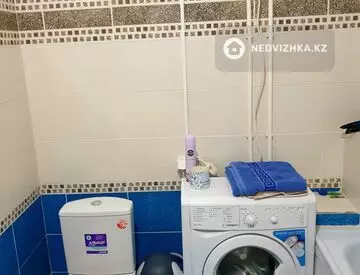 1-комнатная квартира, этаж 4 из 10, 37 м²