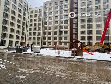 1-комнатная квартира, этаж 3 из 9, 42 м²