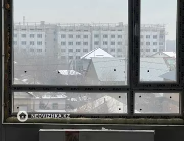 1-комнатная квартира, этаж 3 из 9, 42 м²